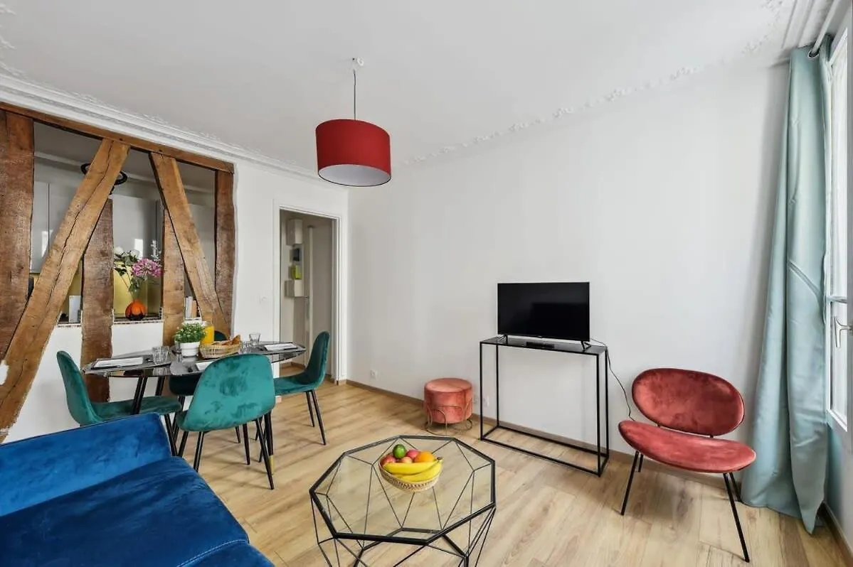 Montmartre & Abbesses - 2Br - Cityapartmentstay Paris Apartment
